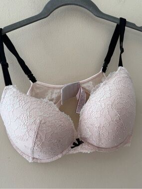 VICTORIA'S SECRET DREAM ANGELS PUSH UP BRA light cream size 36 D